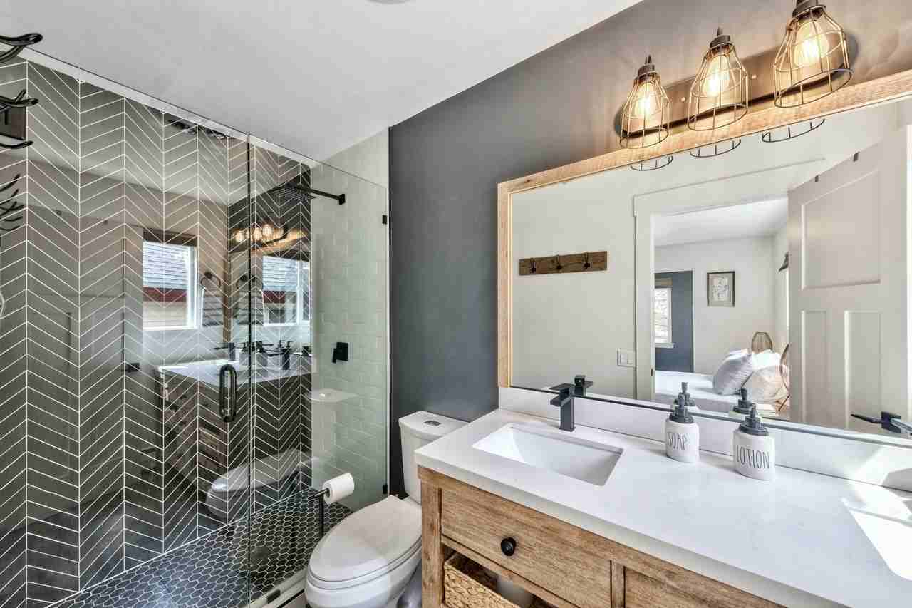 3576 Overlook Ct - Photo 3 of 38