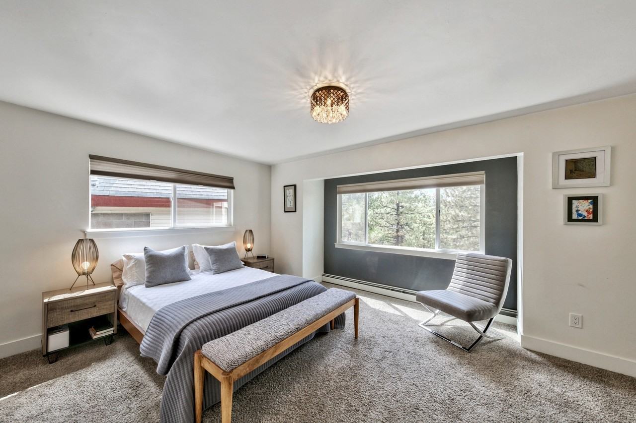 3576 Overlook Ct - Photo 3 of 38