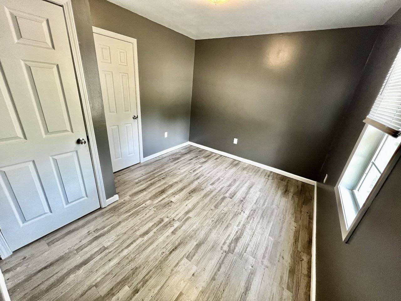 4663 Missouri #2 - Photo 4 of 9