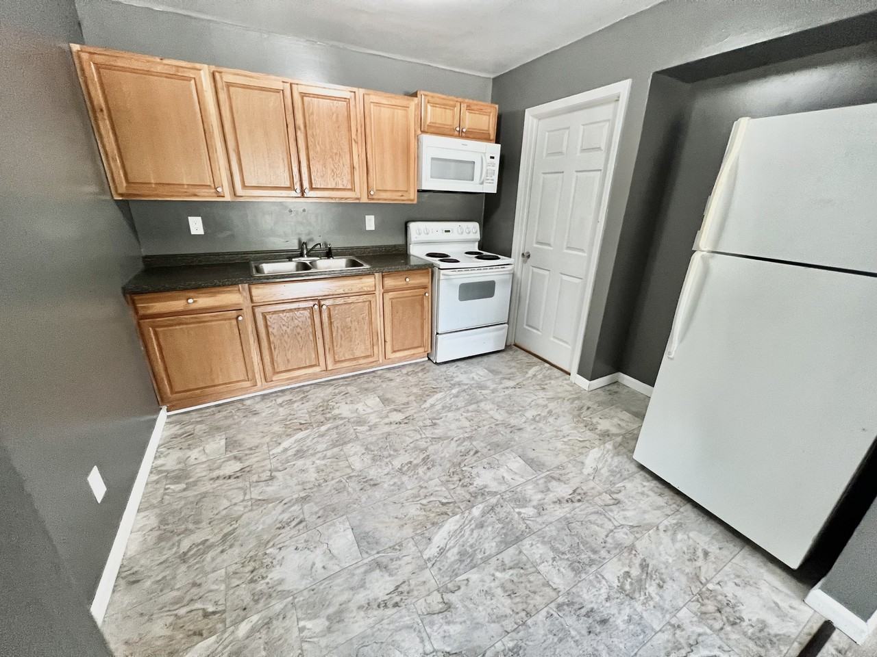 4663 Missouri #2 - Photo 4 of 9