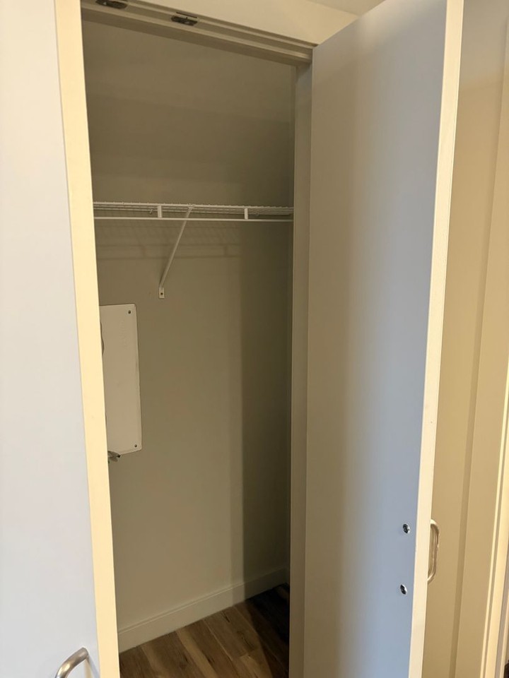 2828 Euclid Avenue - Photo 5 of 21