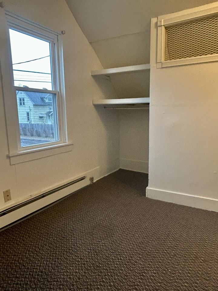 2618 2nd Avenue West #4 - Photo 4 of 8