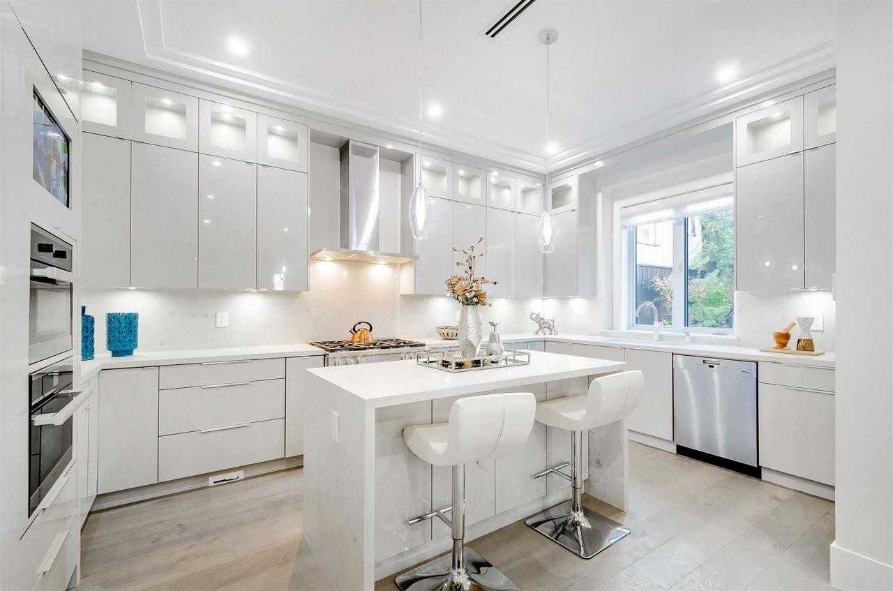 W 10th Ave & Wallace Crescent - Photo 2 of 9