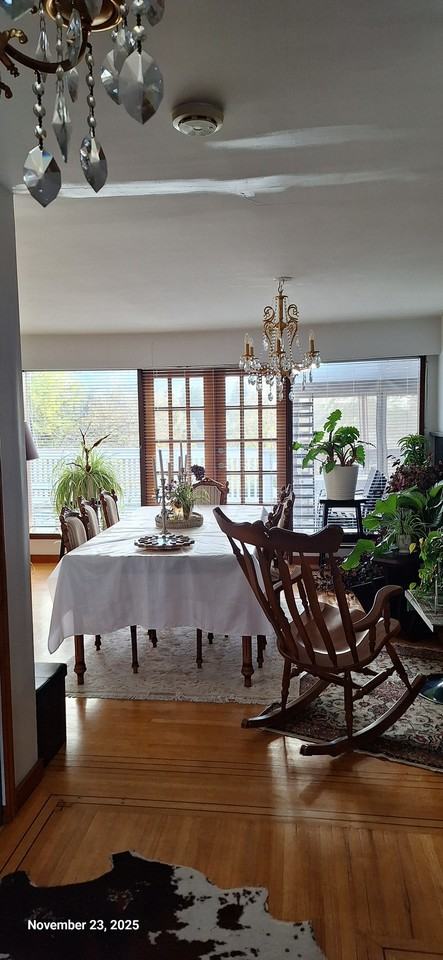 100 Bonnymuir Drive - Photo 3 of 20