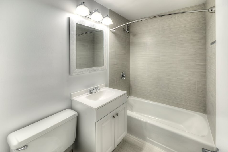 1123 S Michigan Ave - Photo 4 of 20