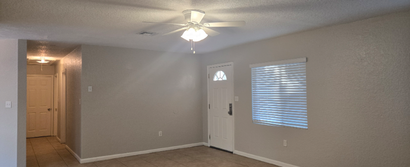 33918 Grant Avenue - Photo 2 of 28