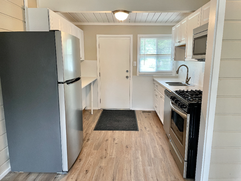 710 E Rio Grande St - Photo 4 of 18