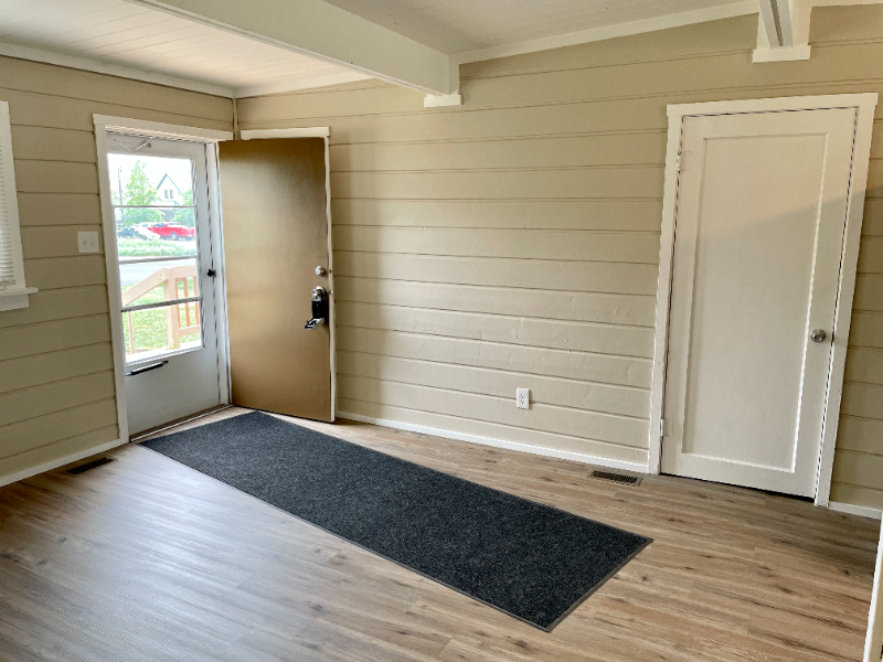 710 E Rio Grande St - Photo 7 of 18