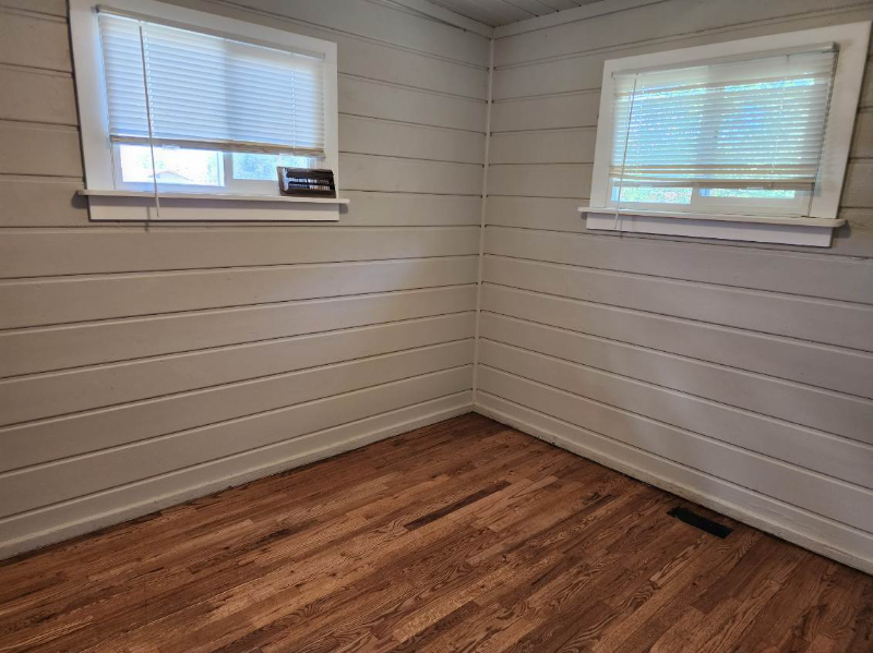 708 E Rio Grande St - Photo 4 of 10