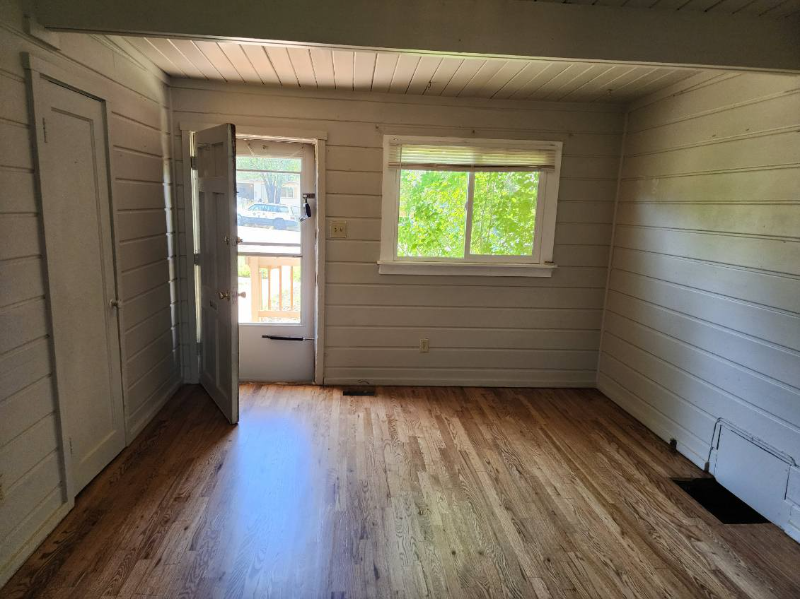 708 E Rio Grande St - Photo 5 of 10