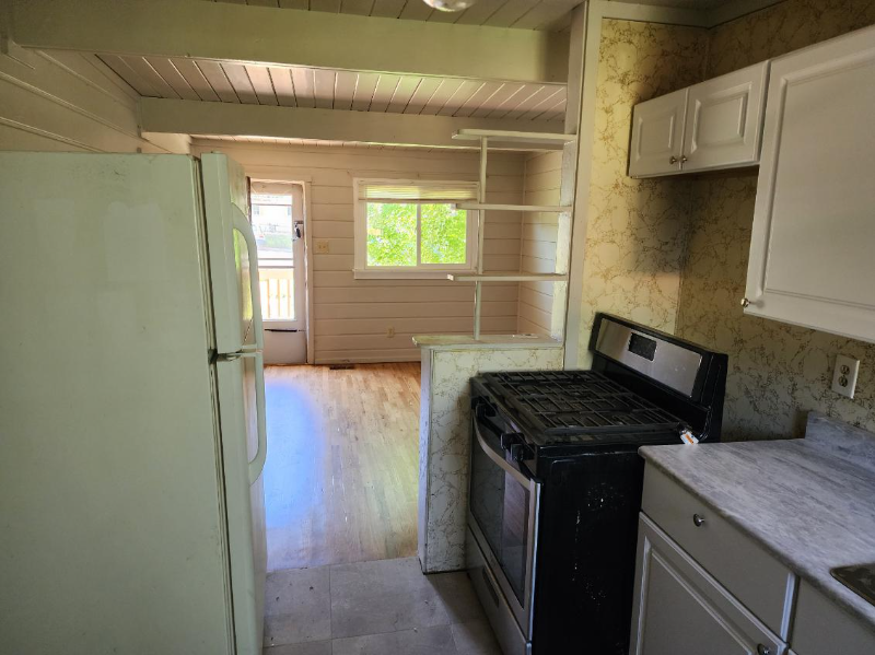 708 E Rio Grande St - Photo 6 of 10