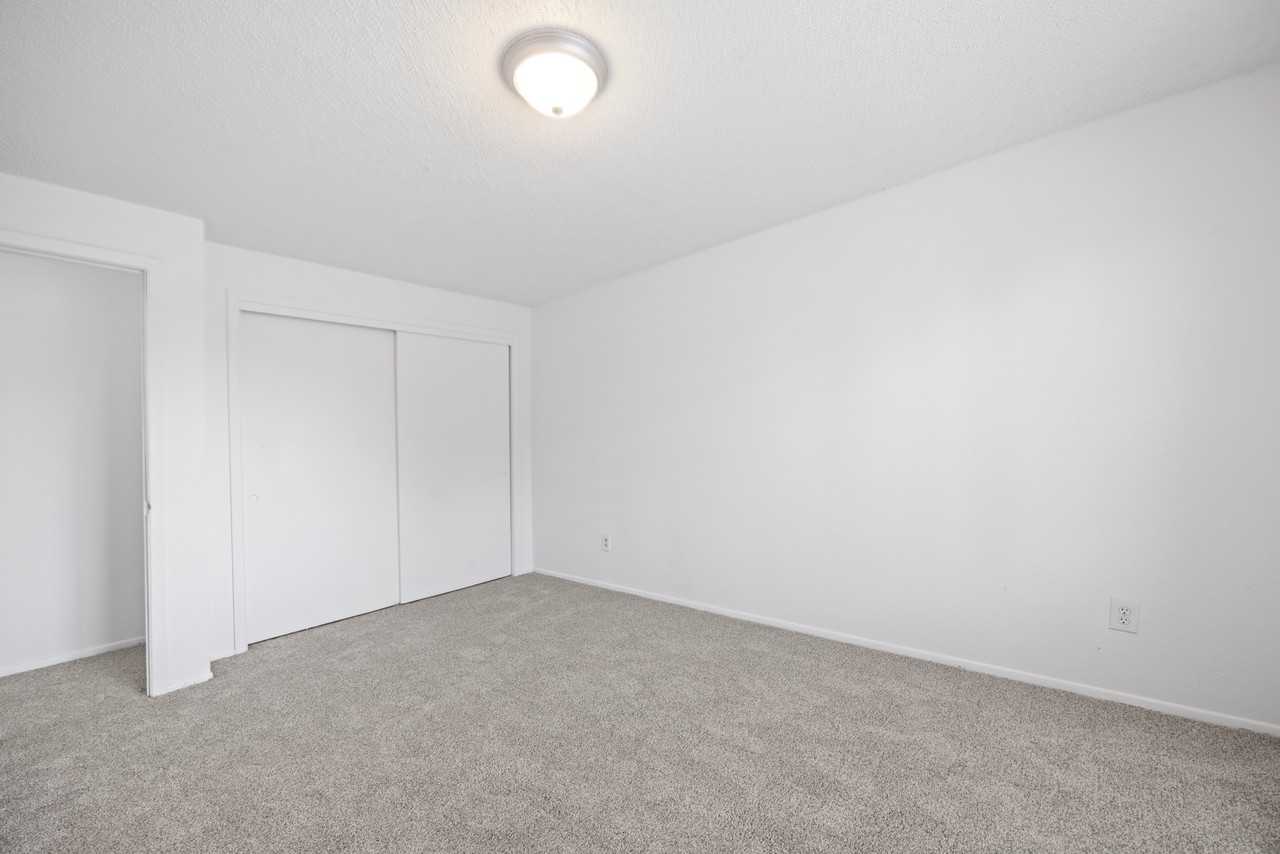 18 Ash Ct - Photo 5 of 22