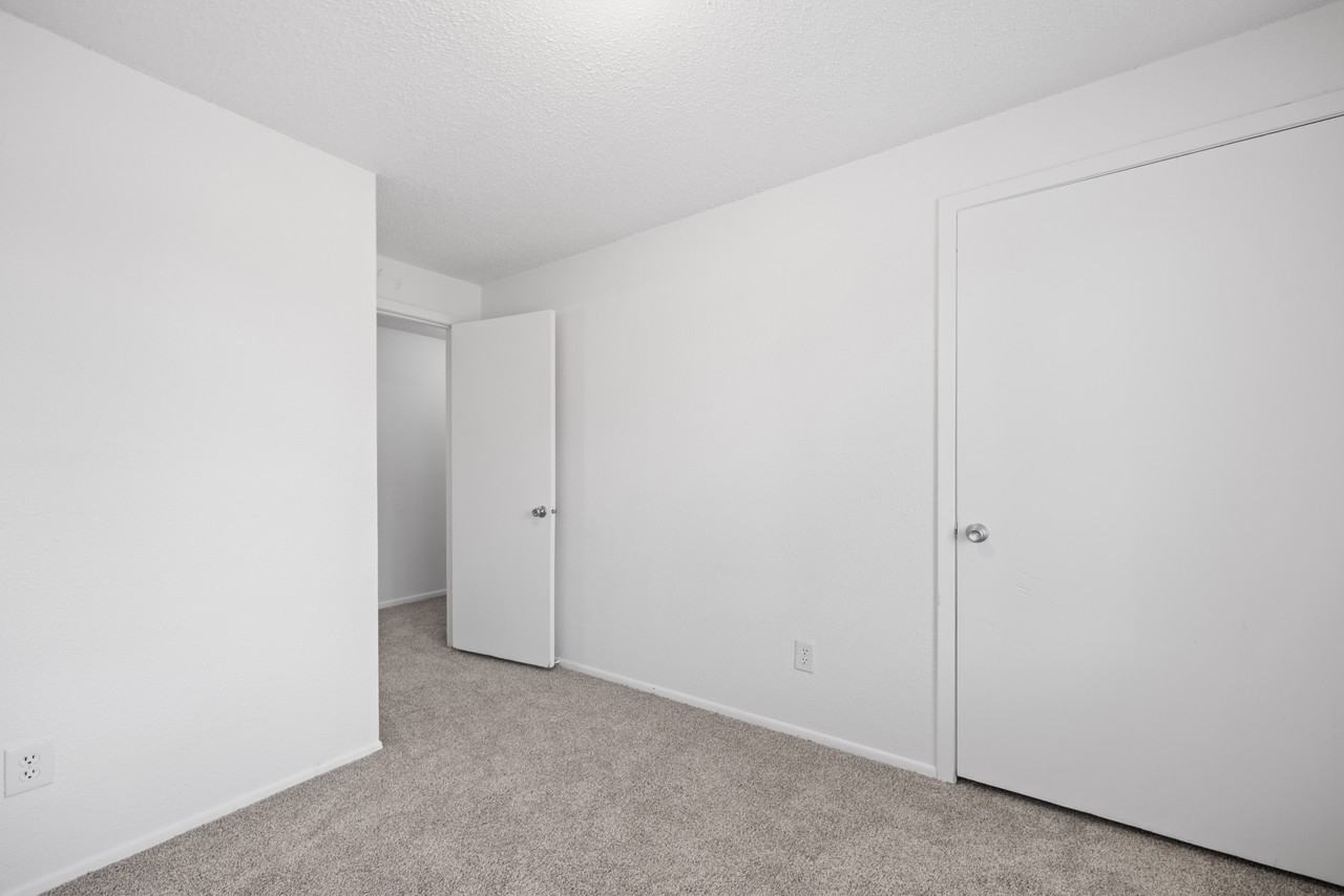 18 Ash Ct - Photo 6 of 22