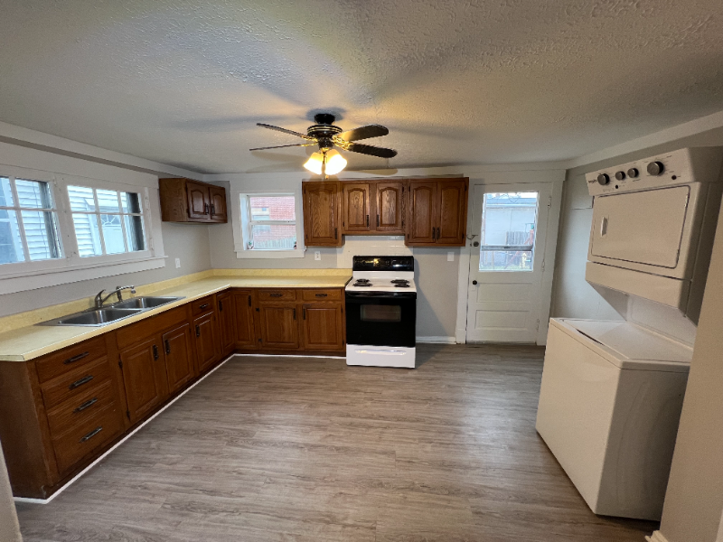 509 Seventh Avenue - Photo 2 of 17