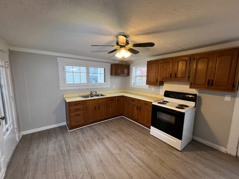 509 Seventh Avenue - Photo 3 of 17