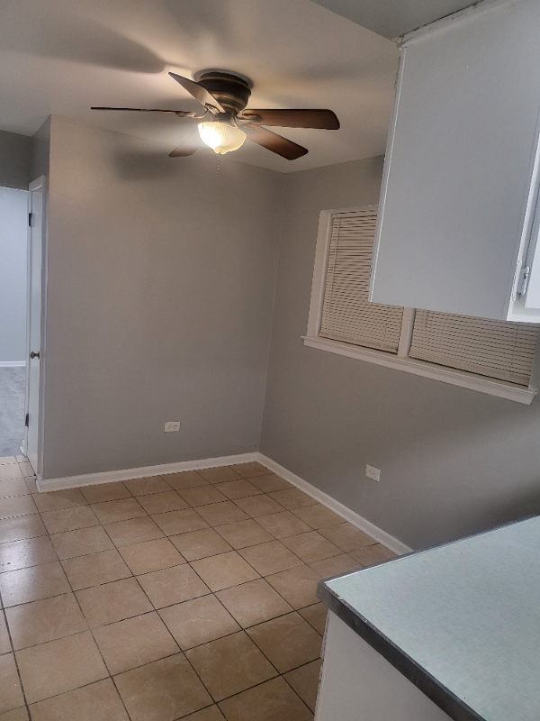 422 S 19th Ave #B - Photo 5 of 10