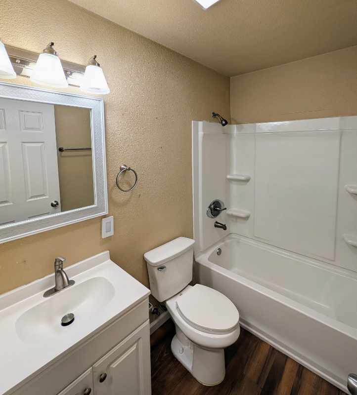 618 Gambell St #16 - Photo 4 of 6