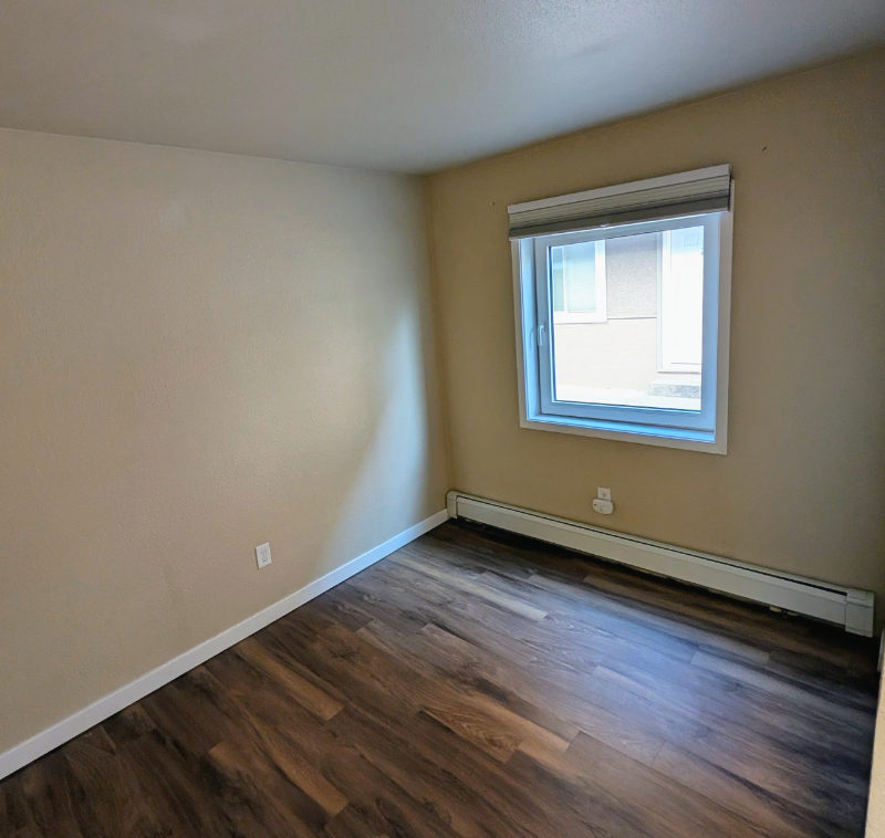 618 Gambell St #16 - Photo 5 of 6