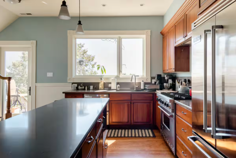 675 Kansas Street - Photo 3 of 19