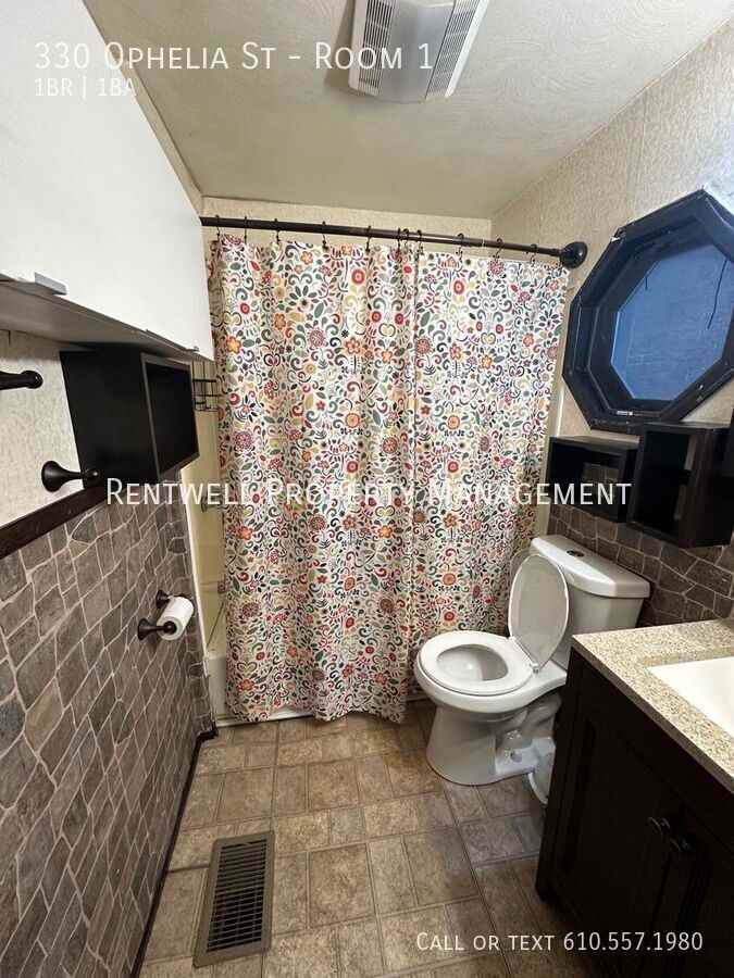 330 Ophelia Street #1 - Photo 5 of 6