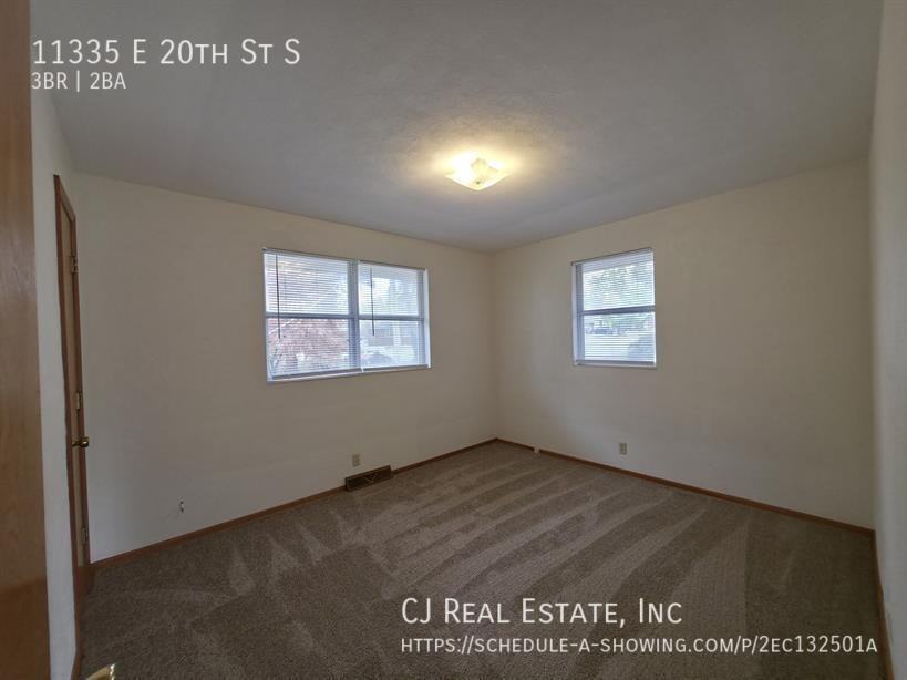 11335 East 20th Street - Photo 6 of 10