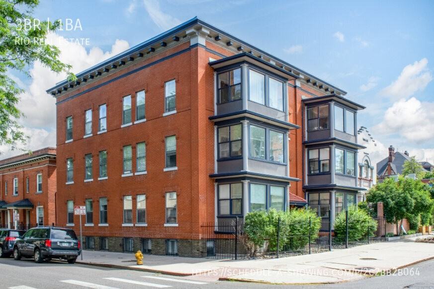 903 East 14th Avenue #1