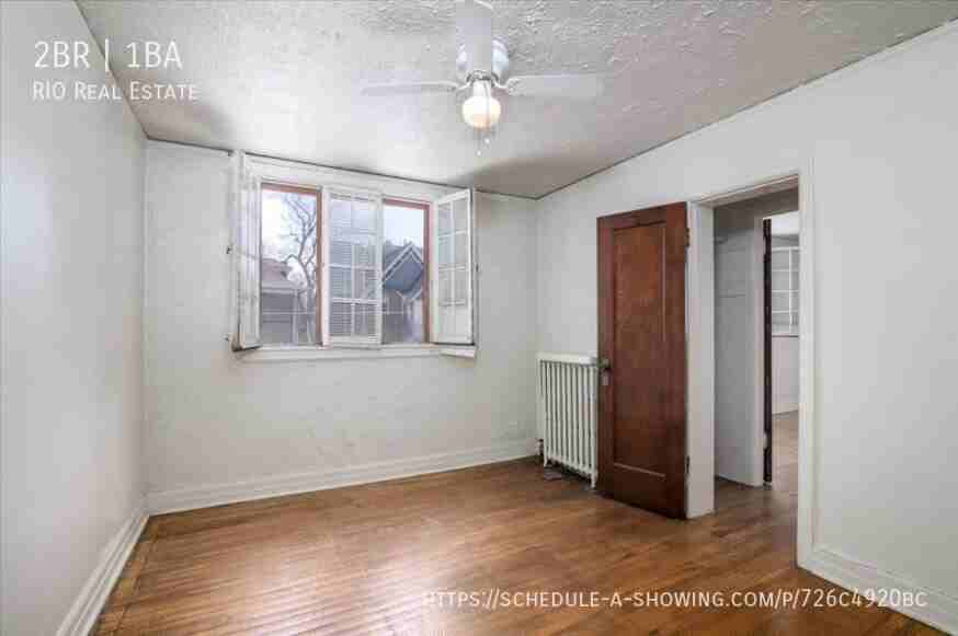 1320 York St #8 - Photo 4 of 11