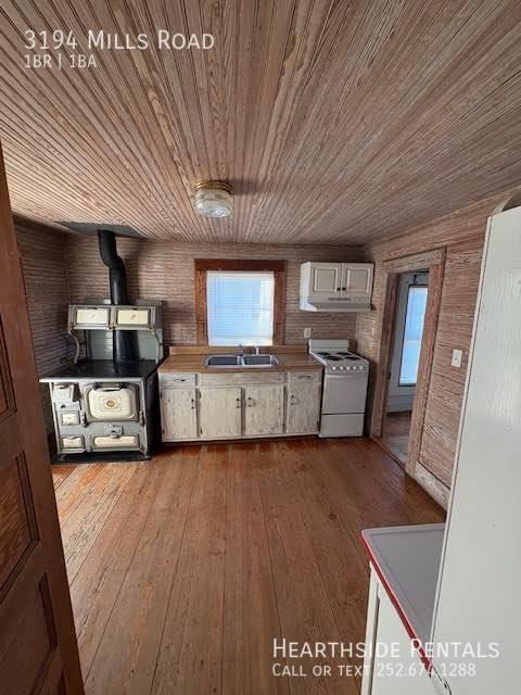 3194 Mills Road - Photo 2 of 20