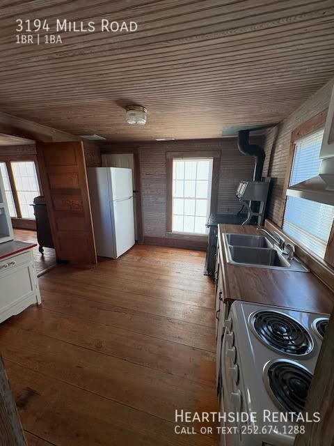 3194 Mills Road - Photo 3 of 20