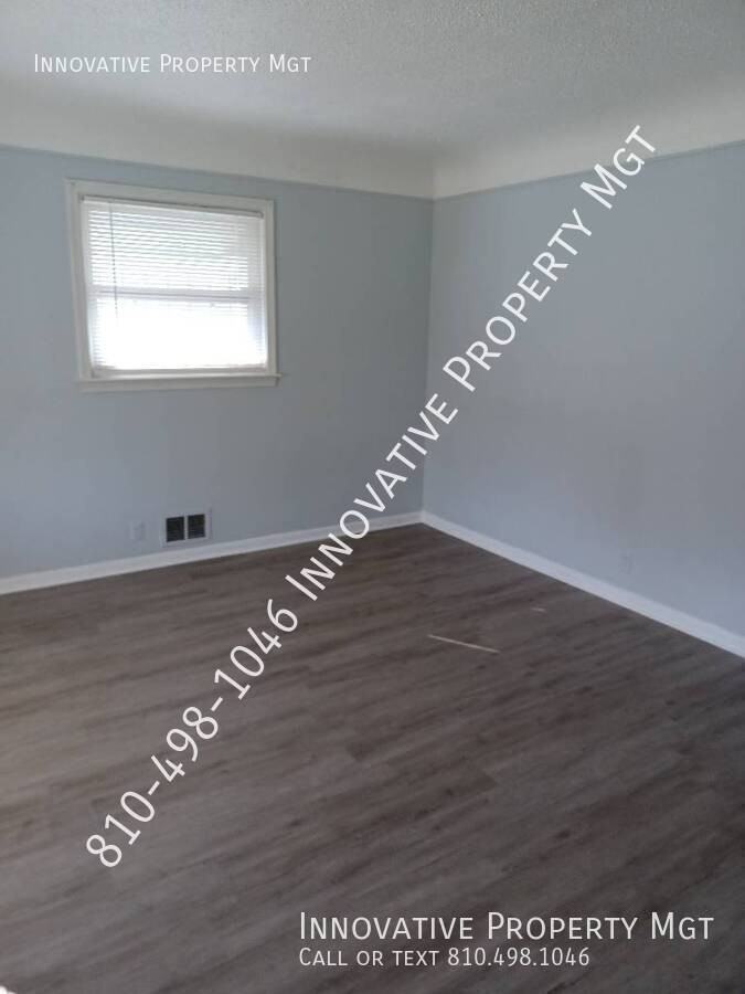 2002 Santa Barbara Drive - Photo 3 of 27