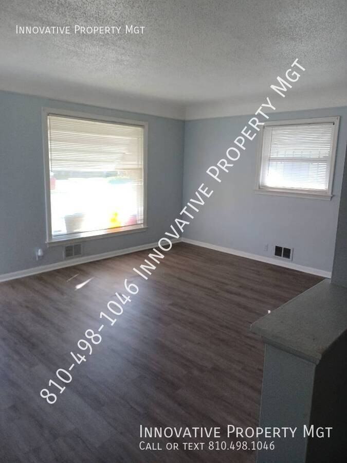 2002 Santa Barbara Drive - Photo 4 of 27