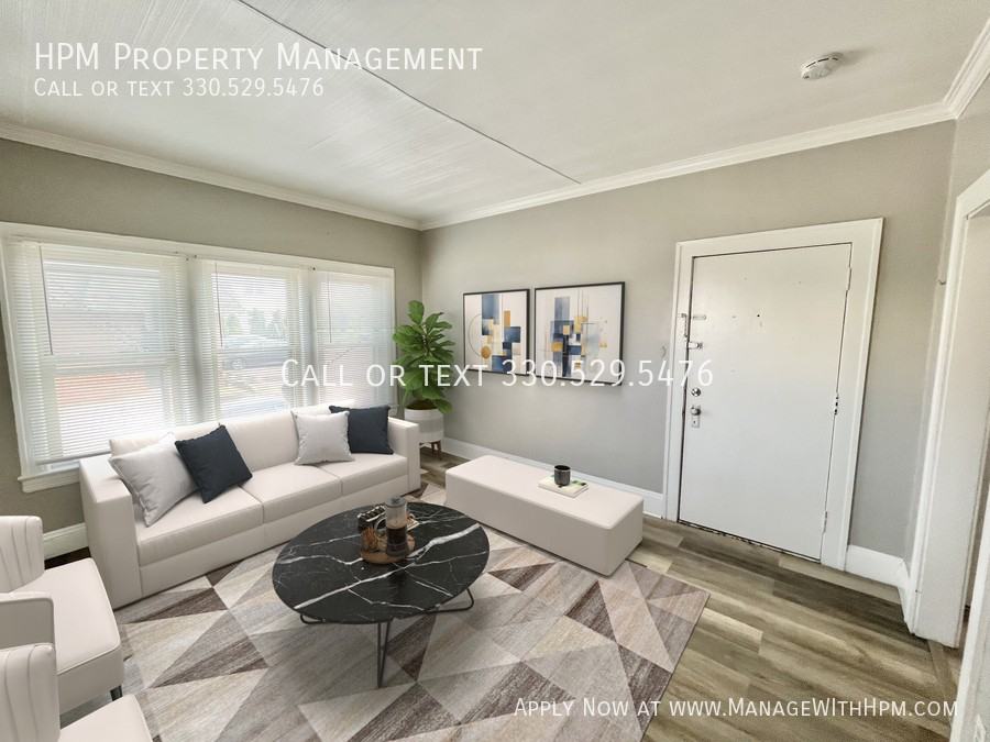 3456 West 117th Street #4 - Photo 3 of 5