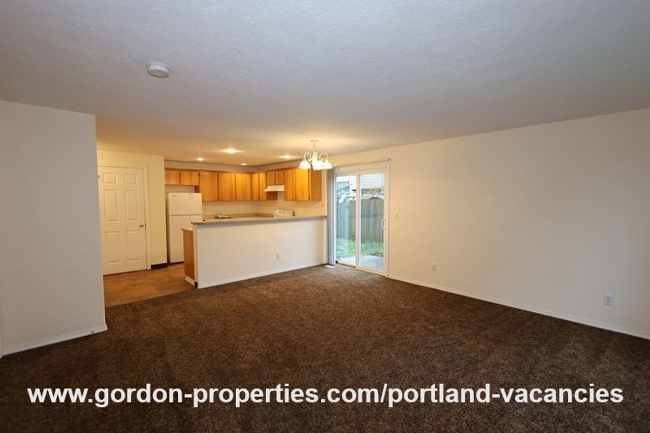 5254 Southeast 73rd Avenue - Photo 2 of 39