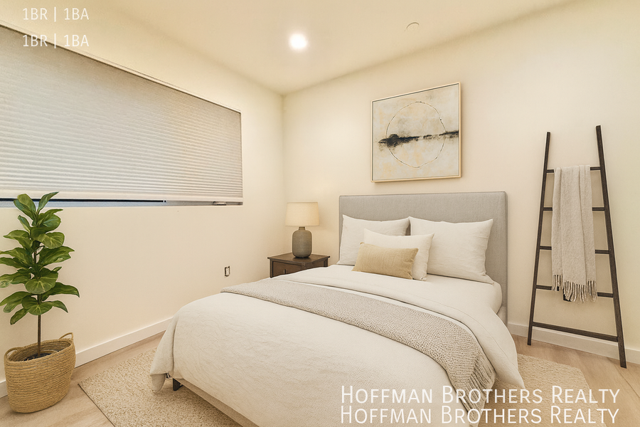 3245 Drew St #2 - Photo 3 of 8