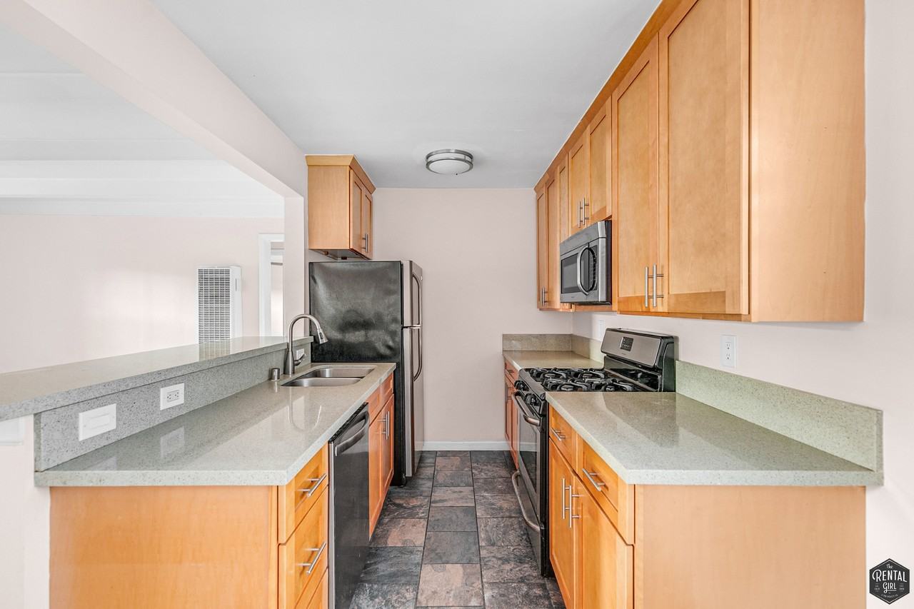 3996 Berryman Avenue - Photo 3 of 17