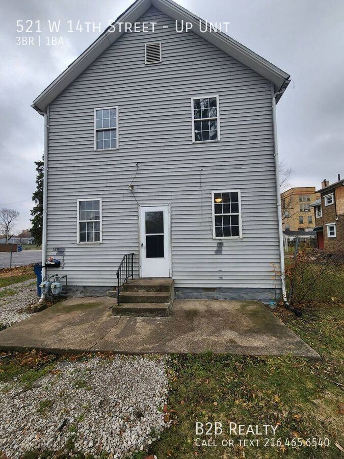 521 W 14th St - Photo 3 of 24