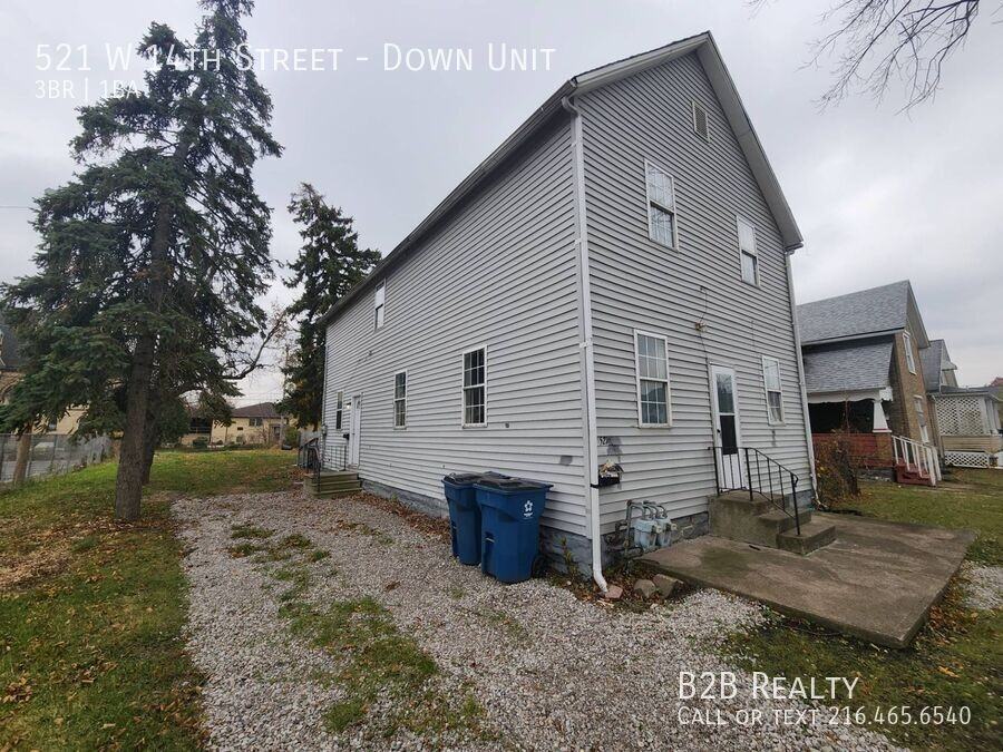 521 W 14th St - Photo 3 of 28