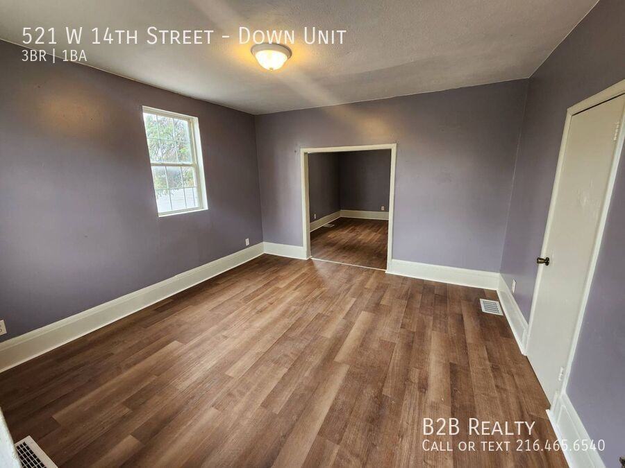 521 W 14th St - Photo 5 of 28