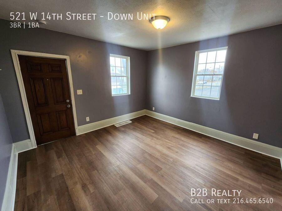 521 W 14th St - Photo 6 of 28