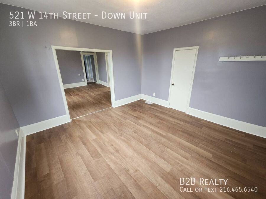 521 W 14th St - Photo 7 of 28