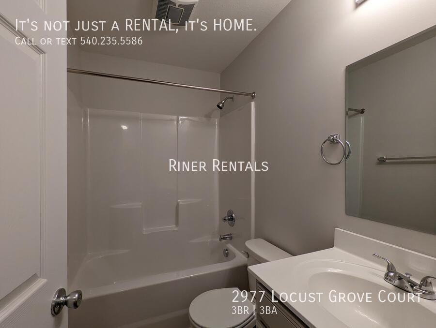 2977 Locust Grove Ct - Photo 3 of 5