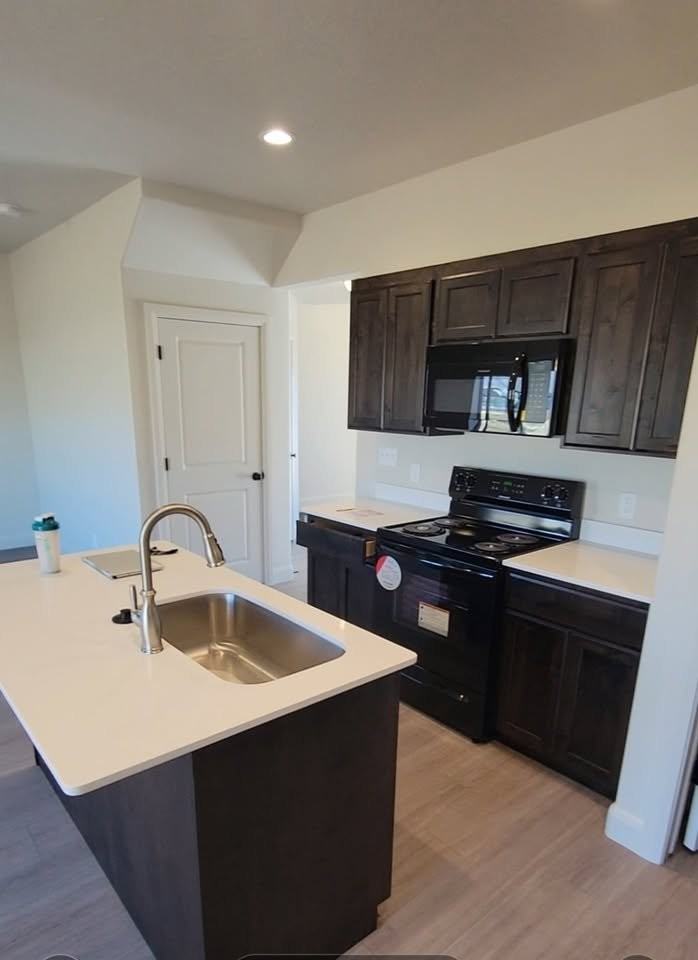 858 858 North Old Fort Drive #858 - Photo 3 of 20