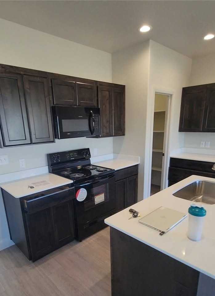 858 858 North Old Fort Drive #858 - Photo 4 of 20