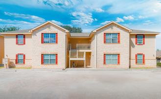 113 D L Vest #201 - Photo 1 of 1