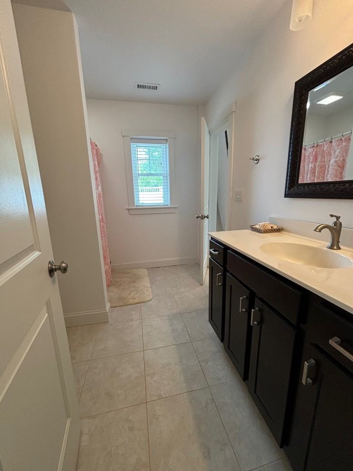 112 Duck Ridge Village Ct #1 - Photo 6 of 8