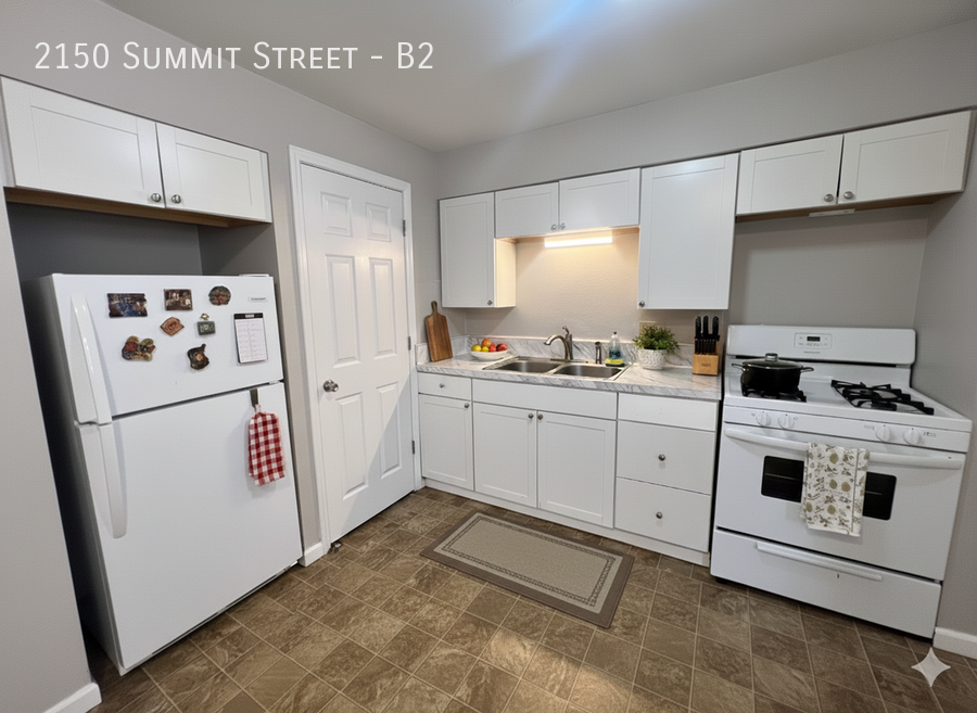 2150 Summit St #B2 - Photo 3 of 16