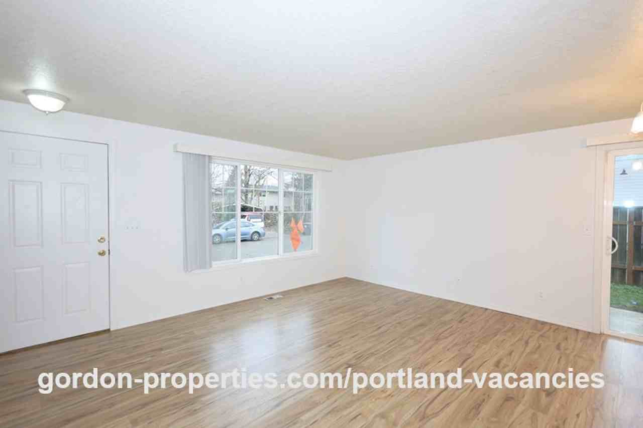 5250 Se 73rd Ave - Photo 3 of 40