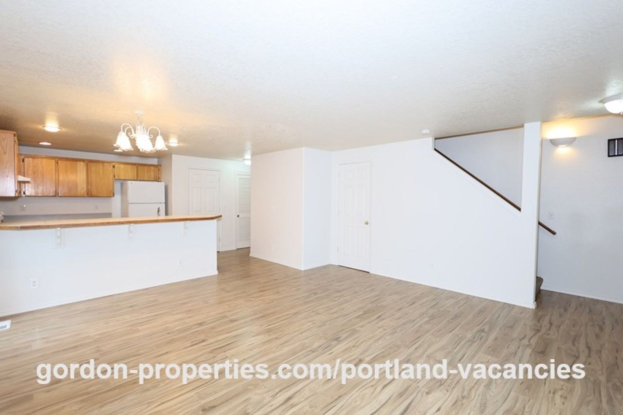 5250 Se 73rd Ave - Photo 5 of 40