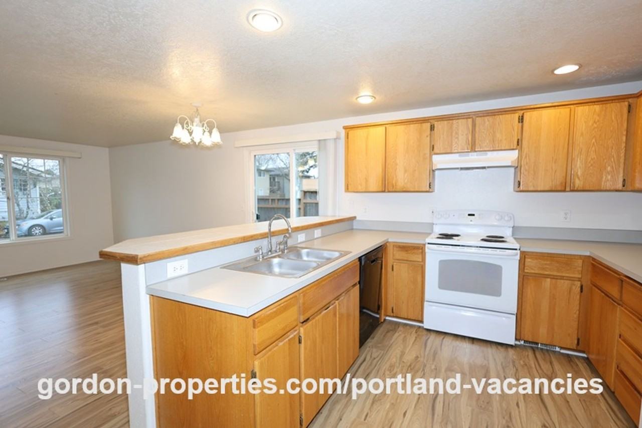 5250 Se 73rd Ave - Photo 7 of 40