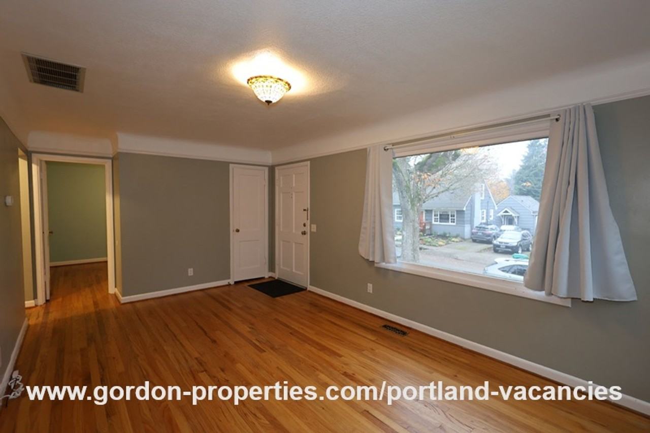 4009 Se Flavel St - Photo 6 of 34